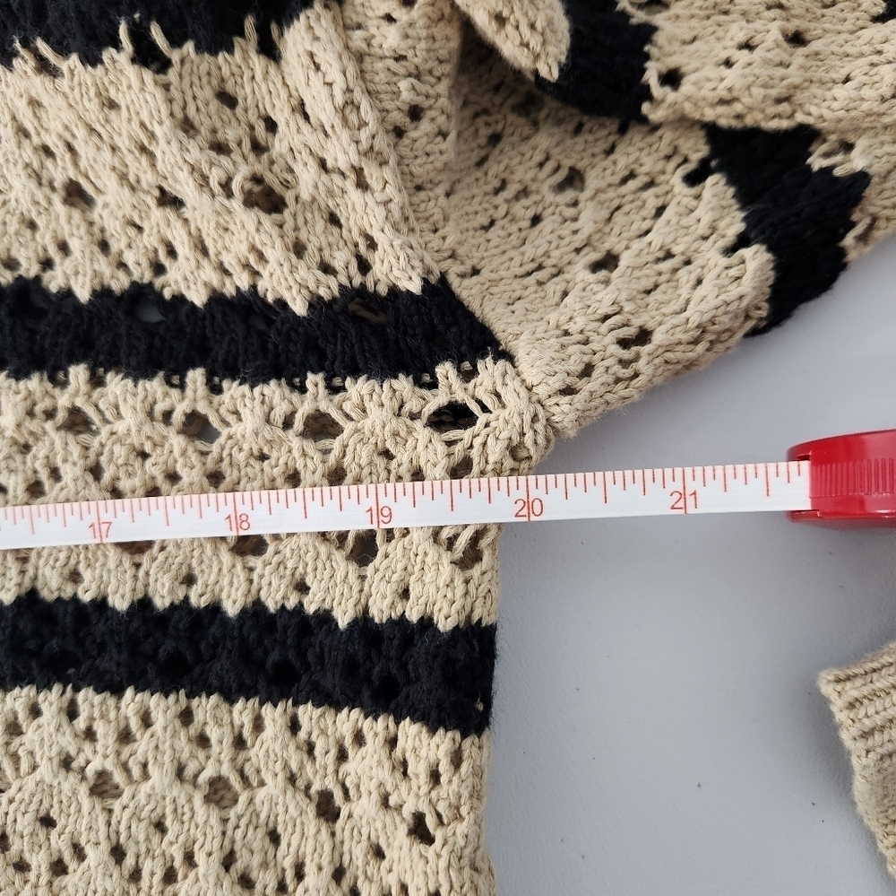 House Of Harlow Crochet Cropped Striped Sweater, Size M - Picture 6 of 8